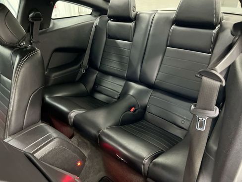 Used 2013 Ford Mustang GT Premium RWD image 22