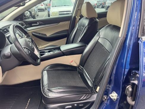Used 2018 Nissan Maxima 3.5 SL image 9