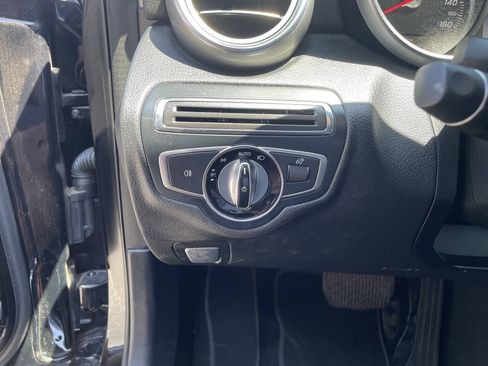 Used 2017 Mercedes-Benz C 300 4MATIC Sedan image 16