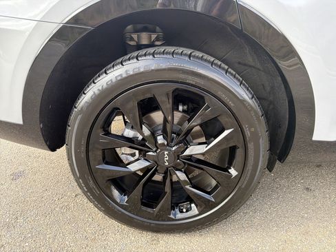 Used 2023 Kia Sorento SX AWD/4WD image 17