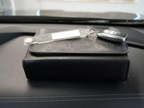 Used 2019 Subaru Ascent Limited image 39