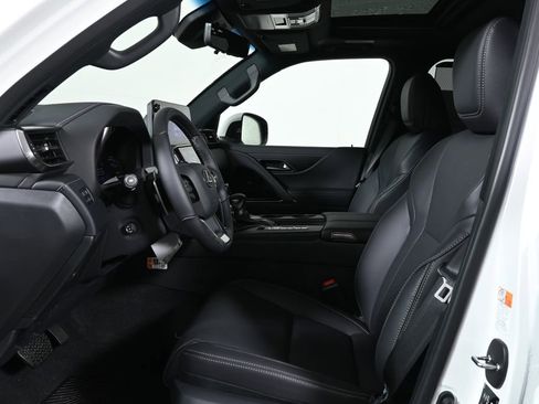 New 2026 Lexus LX 600 4WD w/ Accessory Package (2T) image 3