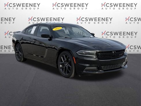 Used 2023 Dodge Charger SXT w/ Blacktop Package image 7