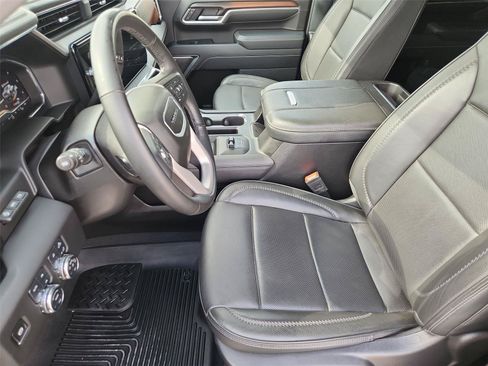 Used 2025 GMC Sierra 2500 Denali w/ Denali Reserve Package AWD/4WD image 20