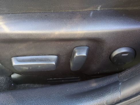 Used 2015 Toyota Avalon XLE Touring image 18