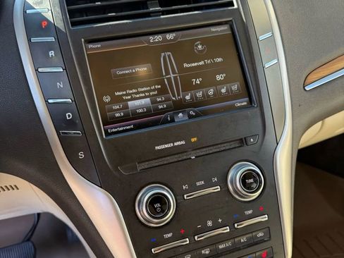 Used 2015 Lincoln MKC AWD w/ Equipment Group 102A Reserve image 17