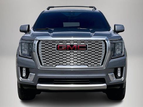 Used 2021 GMC Yukon Denali w/ Denali Ultimate Package image 3