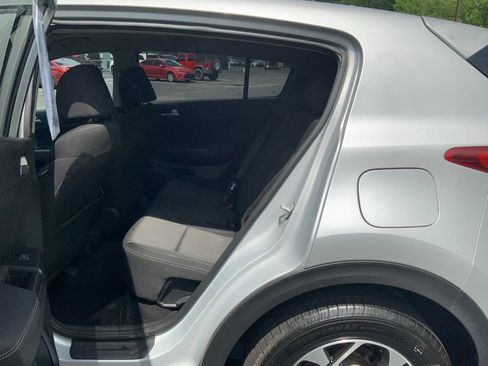 Used 2020 Kia Sportage LX AWD/4WD image 19