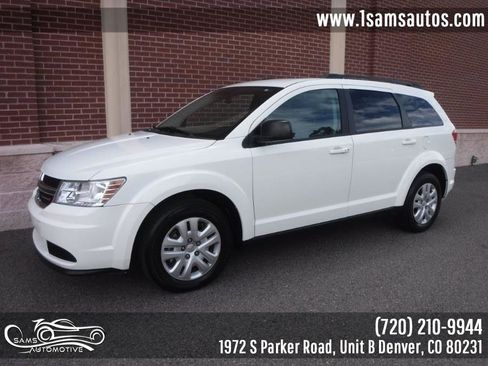 Used 2017 Dodge Journey SE image 1