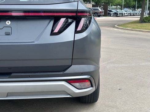 Used 2025 Hyundai Tucson Limited image 13