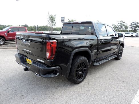 Used 2022 GMC Sierra 1500 Elevation w/ Elevation Premium Package AWD/4WD image 5