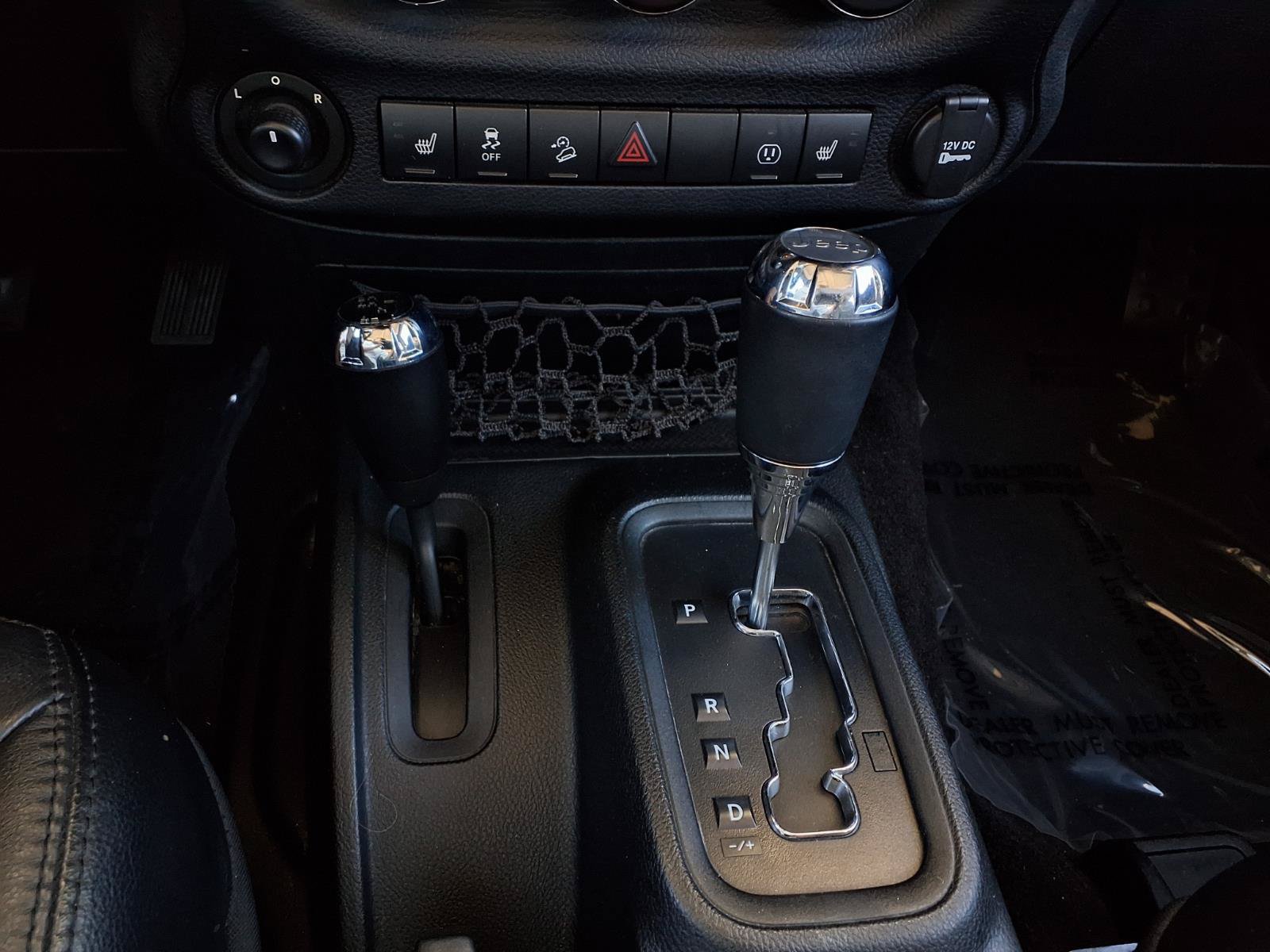 Used 2016 Jeep Wrangler Sahara AWD/4WD image 13