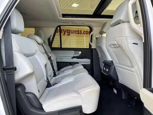 Used 2025 Ford Expedition Max Platinum AWD/4WD image 22