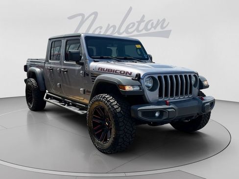 Used 2020 Jeep Gladiator Rubicon AWD/4WD image 2
