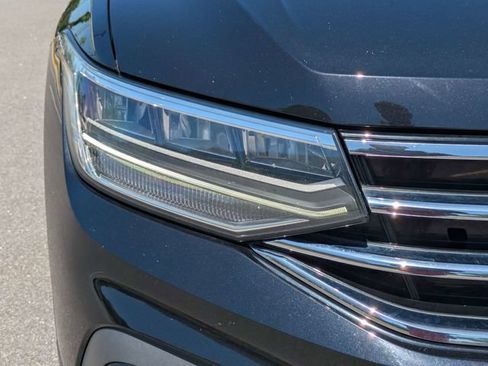Used 2023 Volkswagen Tiguan SE FWD image 10