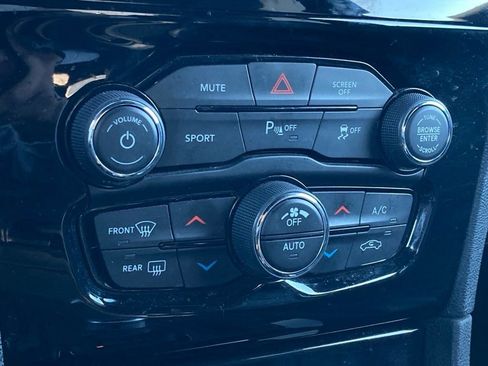 Used 2023 Chrysler 300 S image 25