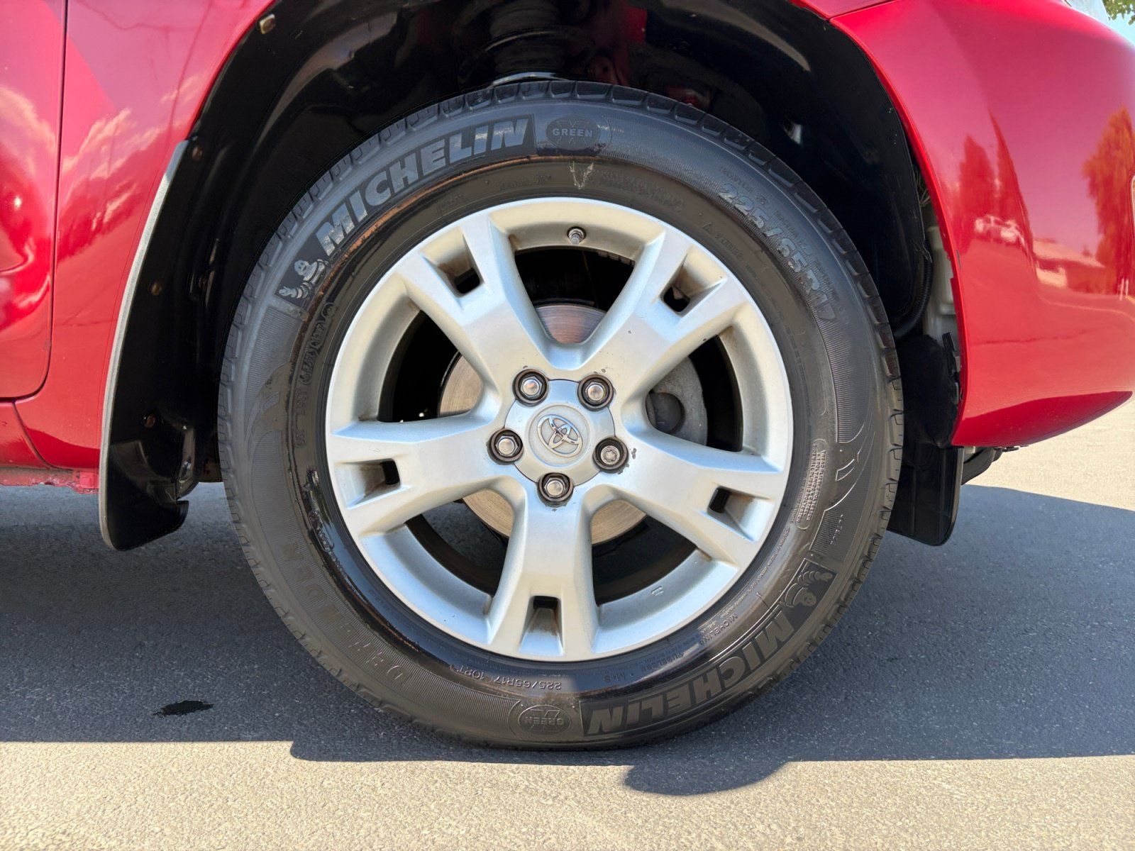 Used 2011 Toyota RAV4 4WD w/ Upgrade Value Pkg image 31