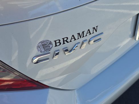 Used 2019 Honda Civic Sport image 8