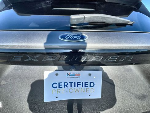 Used 2023 Ford Explorer ST-Line w/ Class IV Trailer Tow Package image 31