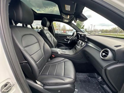 Used 2022 Mercedes-Benz GLC 300 4MATIC image 29