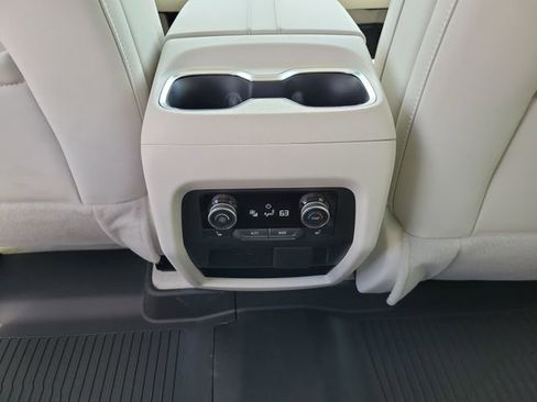New 2026 Buick Enclave Avenir w/ Super Cruise Package AWD/4WD image 12