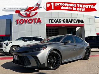 Used 2025 Toyota Camry SE video 1