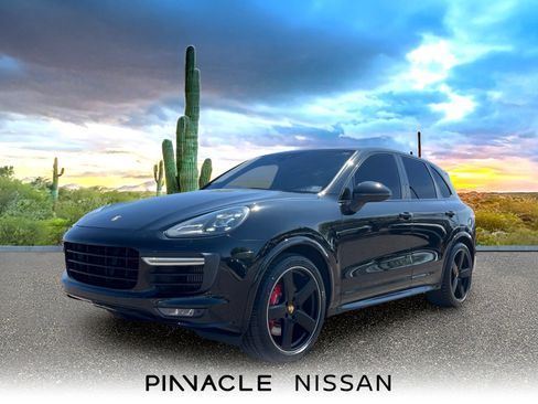 Used 2018 Porsche Cayenne GTS AWD/4WD image 1