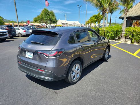 Used 2023 Honda HR-V LX image 6