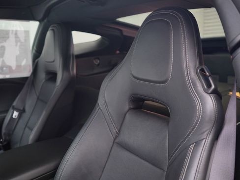 Used 2017 Chevrolet Corvette Stingray Coupe w/ Z51 1LT image 13