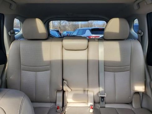 Used 2014 Nissan Rogue SL w/ SL Premium Package image 14