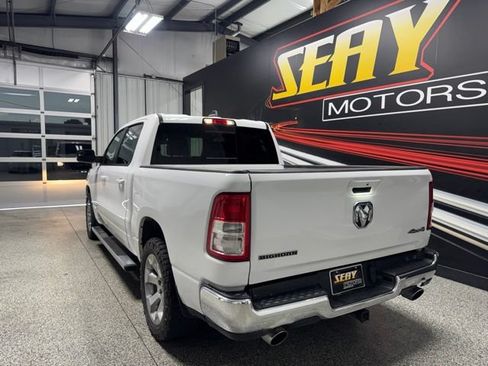 Used 2022 RAM 1500 Big Horn AWD/4WD image 14
