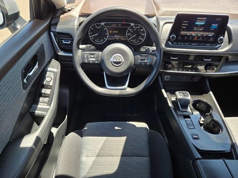 Used 2023 Nissan Rogue SV FWD image 16