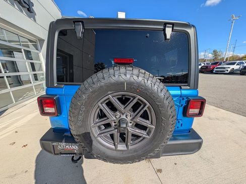 New 2026 Jeep Wrangler Sport S image 10