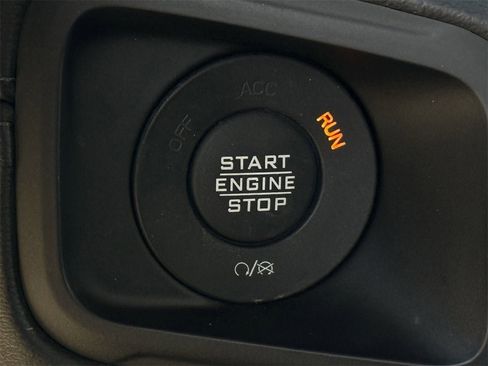 Used 2024 Jeep Gladiator Rubicon image 20