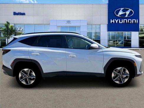 New 2026 Hyundai Tucson SEL image 9