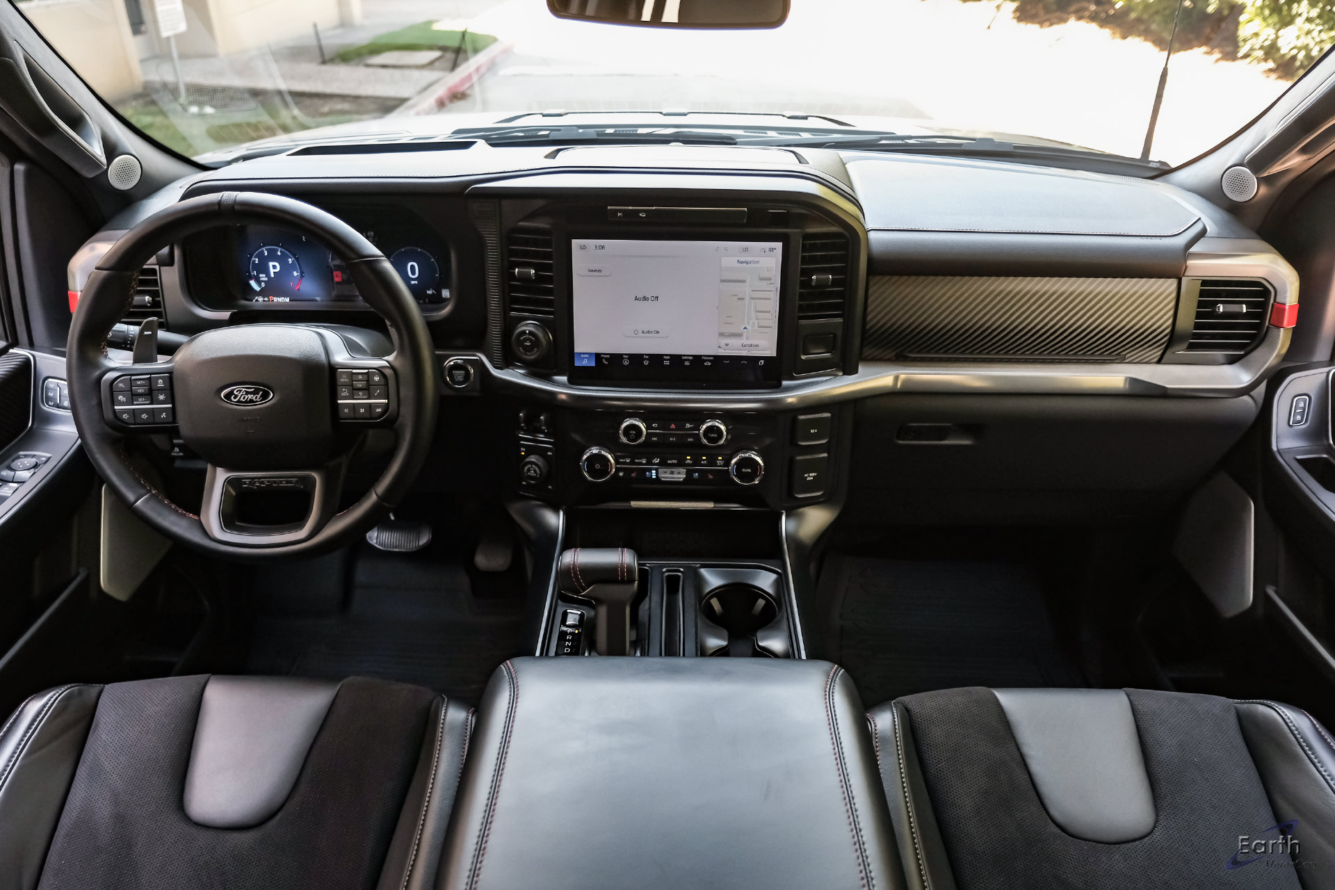 Used 2025 Ford F150 Raptor AWD/4WD image 34