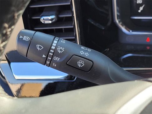 Used 2023 GMC Sierra 1500 Elevation image 27