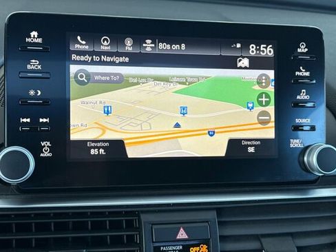 Used 2018 Honda Accord Touring image 18