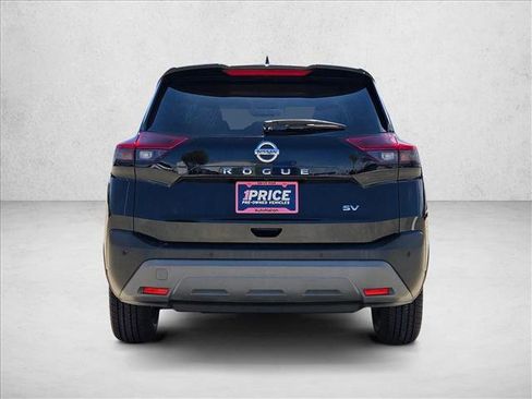 Used 2021 Nissan Rogue SV FWD image 7