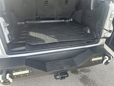 Used 2020 Jeep Wrangler Unlimited Sport AWD/4WD image 25