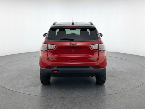 Used 2025 Jeep Compass Trailhawk image 7