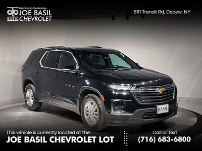 Used 2023 Chevrolet Traverse LT