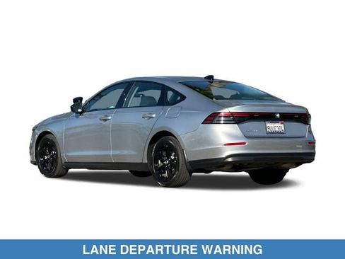Certified 2025 Honda Accord SE image 9