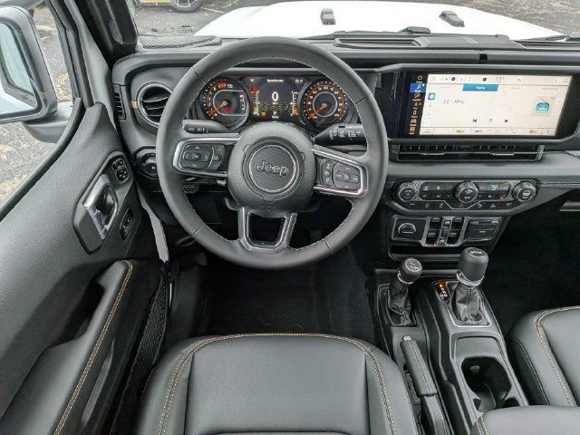 New 2027 Jeep Wrangler Unlimited Sahara AWD/4WD image 17