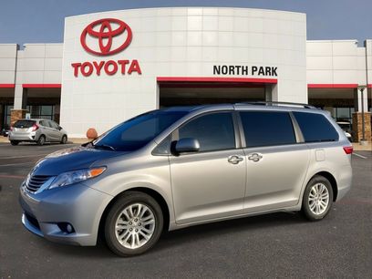 Used 2017 Toyota Sienna XLE