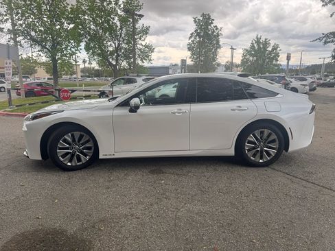 Used 2023 Toyota Mirai w/ Advanced Technology Package RWD image 6