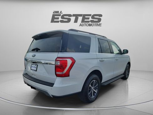 Used 2020 Ford Expedition XLT w/ Equipment Group 201A AWD/4WD image 4