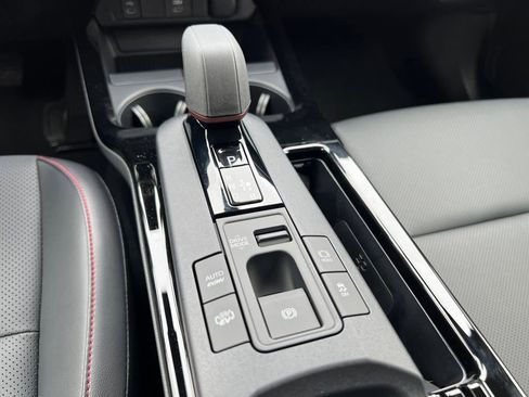 New 2026 Toyota Prius Plug-In Hybrid FWD image 26