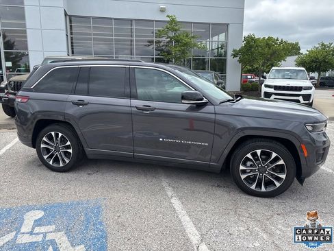 Used 2025 Jeep Grand Cherokee Overland w/ Adv Protech Group III AWD/4WD image 33