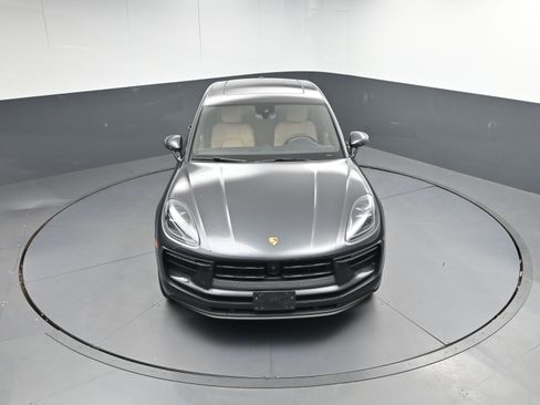 Used 2022 Porsche Macan image 41